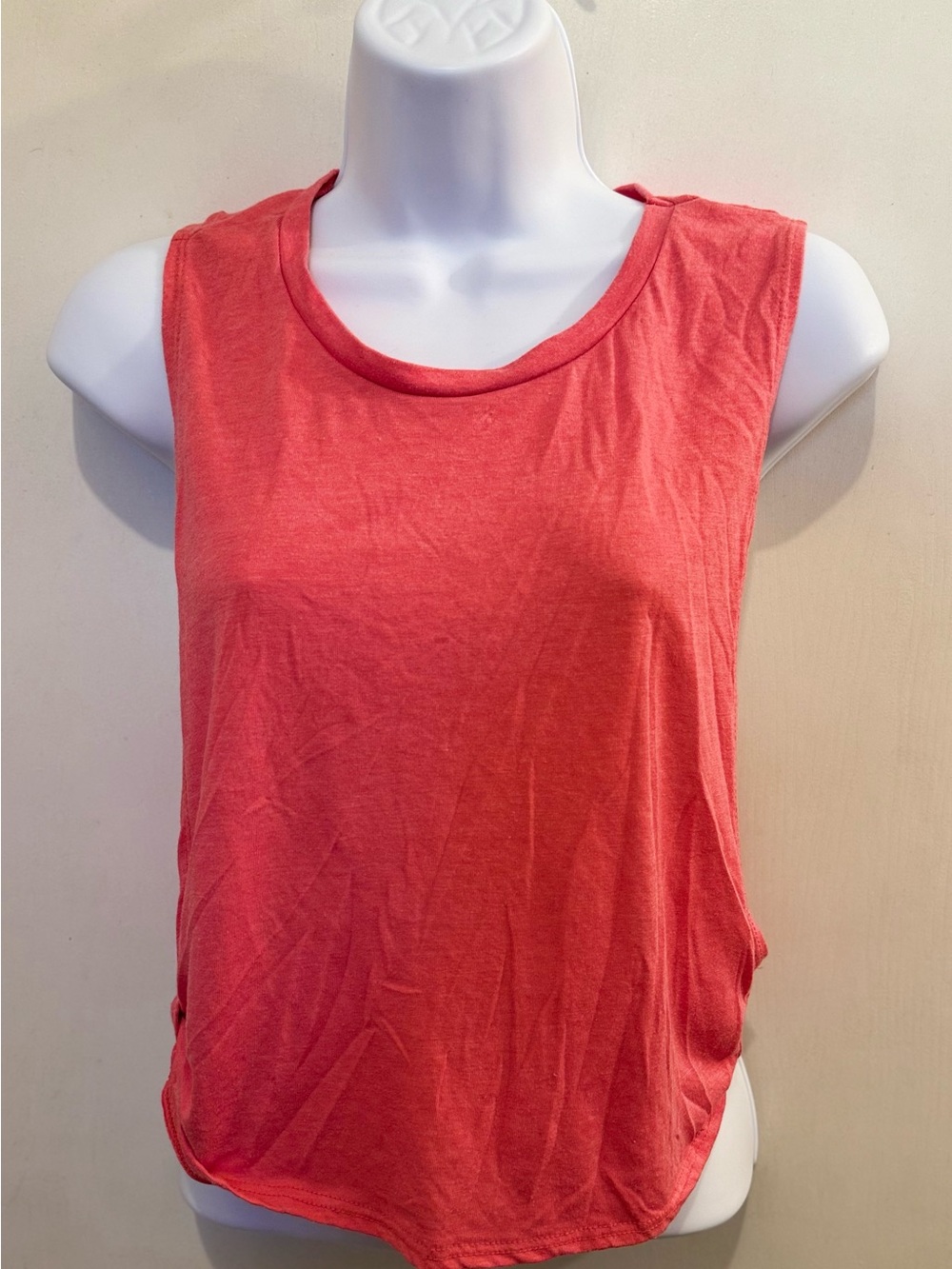 Bozzolo Coral-Red Sleeveless Tank Top